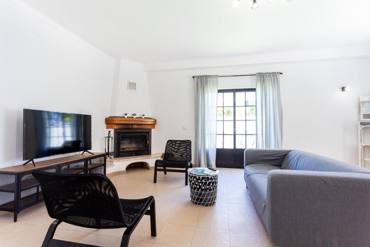 Best Guest Residence Lagos Luaran gambar