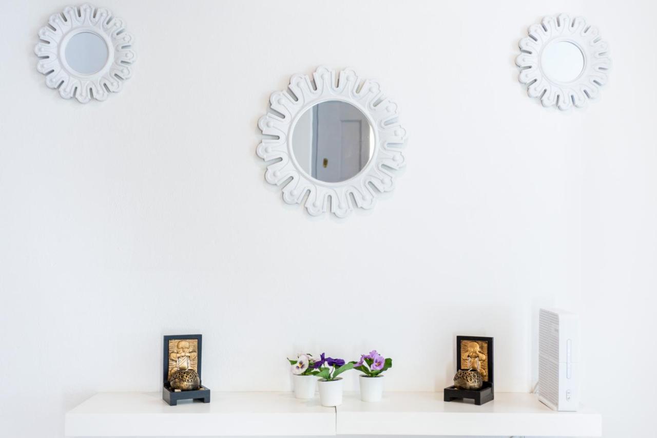Best Guest Residence Lagos Luaran gambar