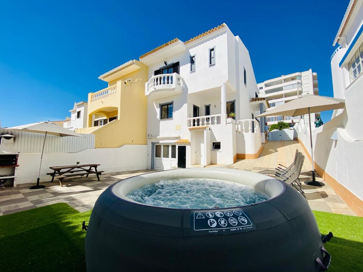 Best Guest Residence Lagos Luaran gambar