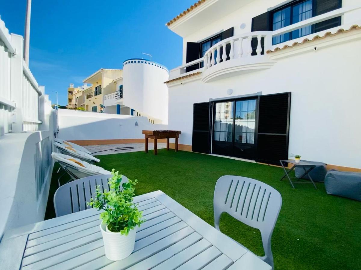 Best Guest Residence Lagos Luaran gambar