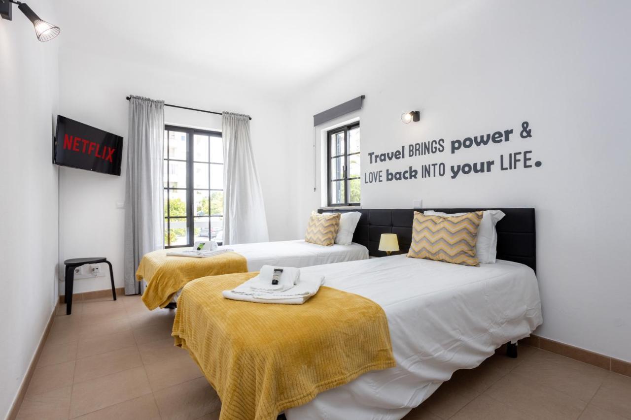 Best Guest Residence Lagos Luaran gambar