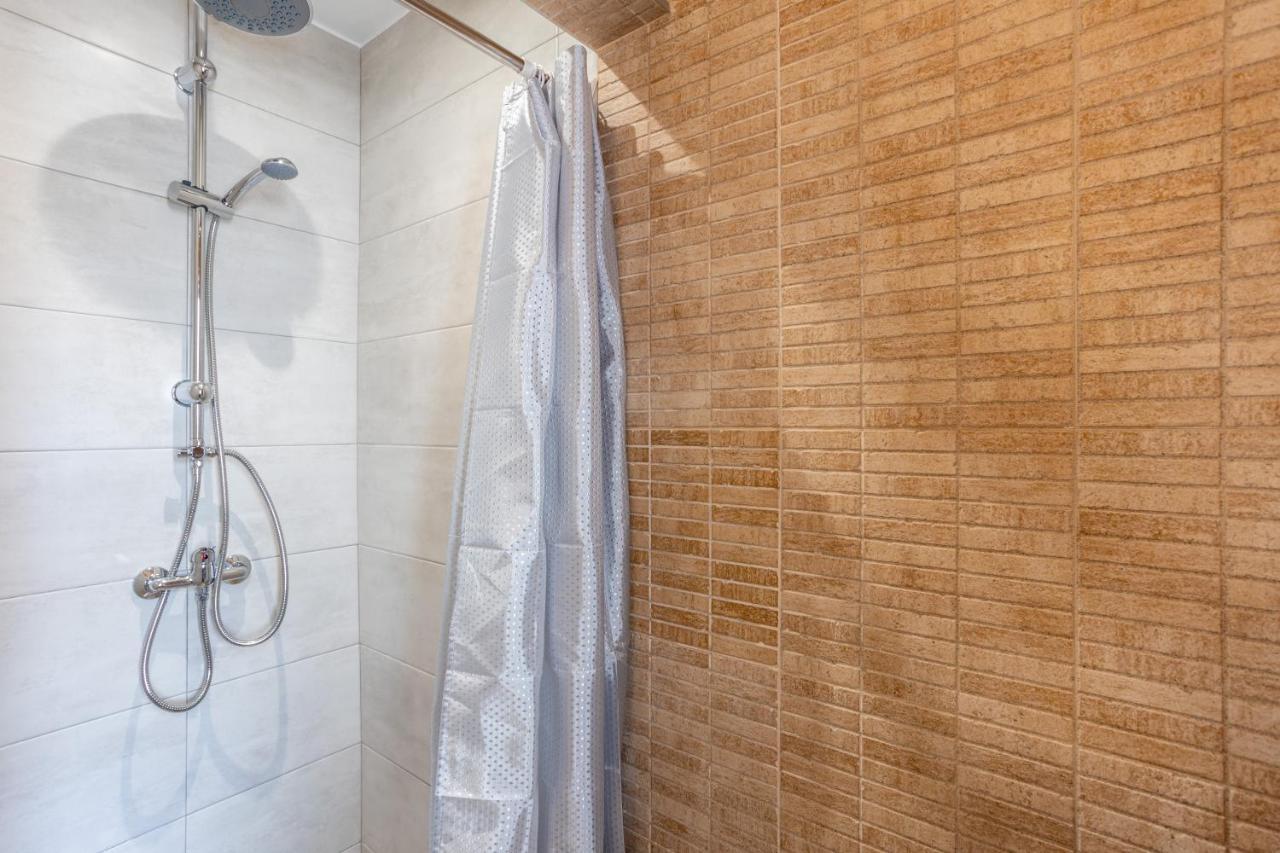 Best Guest Residence Lagos Luaran gambar
