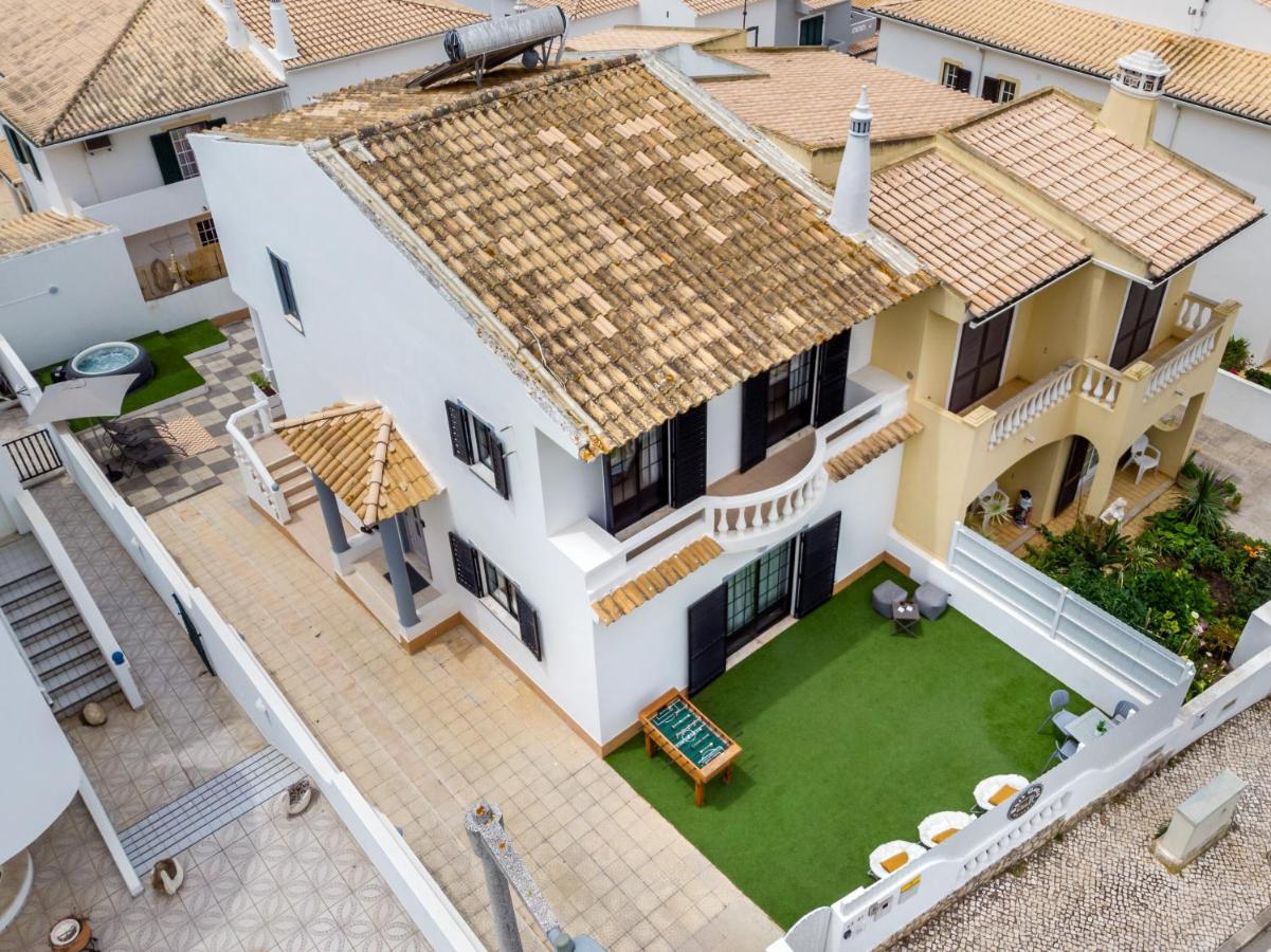 Best Guest Residence Lagos Luaran gambar